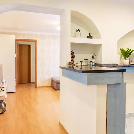 Family Myriam By Open House Apartment